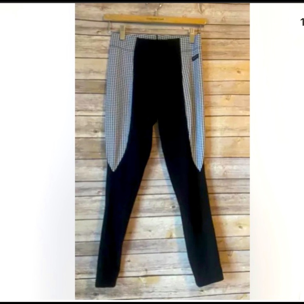 Kerrits equestrian pants in very good condition.